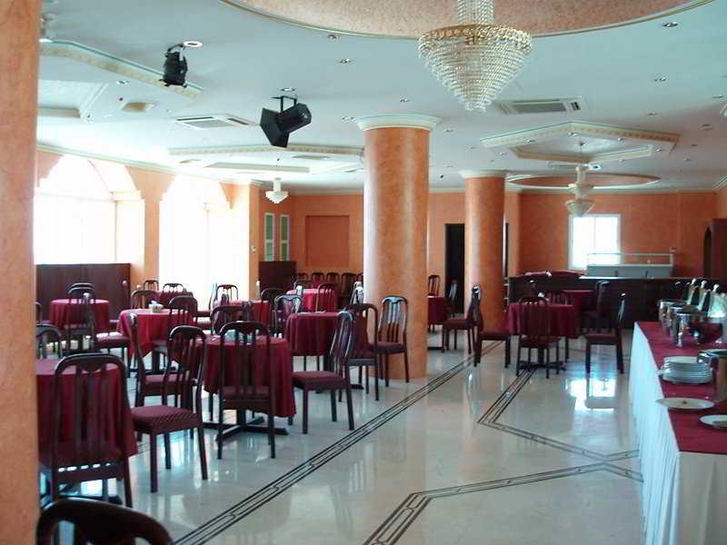Safari Hotel Nizwa Exteriör bild